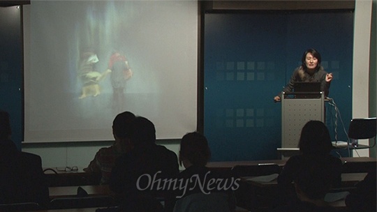 지난 22일 오후 서울 상암동 <오마이뉴스>에서 이지은 명지대 미술사학과 교수의 <감각의 미술관> 저자와의 대화가 열렸다.