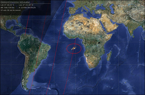 북한이 쏘아 올린 우주 발사체가 한국 시각으로 12일 오후 6시 무렵 아프리카 대륙을 지나 남대서양 위 궤도를 돌고 있다.