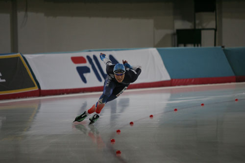  모태범은 이번대회에서 500m 1차레이스와 10000m 2차레이스에서 1위에 오르며 종합우승을 차지했다.