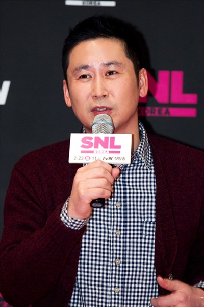  tvN < SNL 코리아 >에 출연하는 개그맨 신동엽 