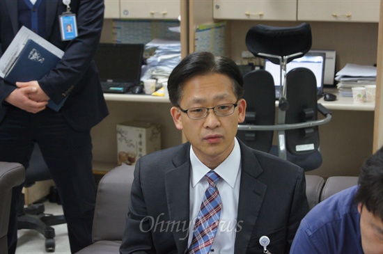 대구지방경찰청 신동연 광역수사대장이 20일 오전 대구테크노파크 비리 수사결과를 발표하고 있는 모습.
