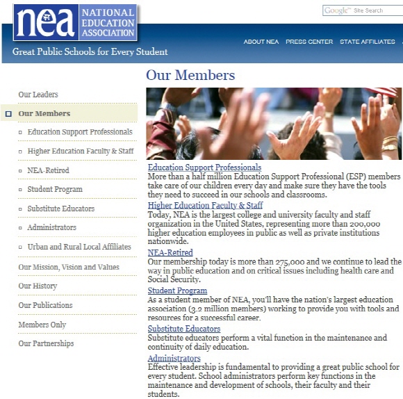 미국 교원단체인 NEA 홈페이지. 320만의 회원을 가진 세계최대 교원단체인 NEA에는 교사뿐 아니라 직원, 심지어 학생과 전직 교원들도 회원자격(membership)이 있다고 안내하고 있다.  미국 제2의 교원노조인 AFT 역시 이전에는 정교사만 회원이었지만, 지금은 교직원, 교육행정가, 심지어는 간호사까지 가입할 수 있다. 교원노조 회원을 누구로 할 것인지는 전적으로 그 노조가 자율적으로 결정할 문제라는 것이다. 다른 선진국인 영국, 프랑스 등도 법으로 해고자나 구직자까지 노조원으로 인정하고 있다. 