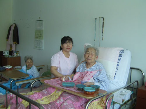 요양병원 입원 100일째 되던 날(2010년 3월 11일)의 노친 모습
