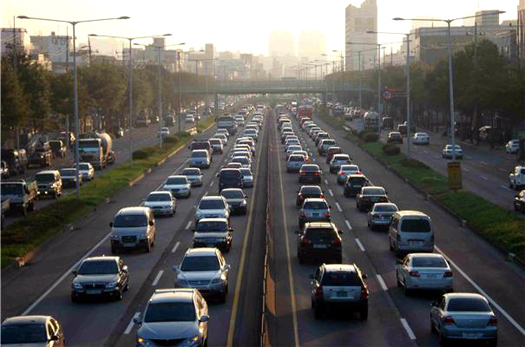 제물포 길은 일일 최대 20만 대의 차량이 이용하는 도로다. 이로 인해 상습 정체 구간으로 악명이 높다.