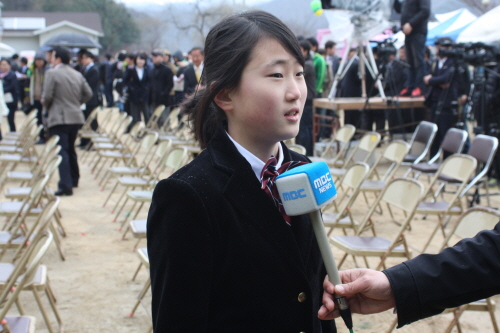  지난해 8월 일본에서 살다  어머니의 나라인 한국에 온 하가연 양