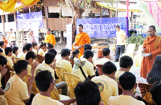 캄보디아 3S(세산, 스레폭, 세콩)강 주변에서 강과 숲을 지키는 사람들이 모여 지난 3월 24일 축제를 열었다