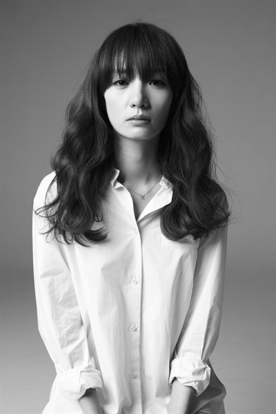  영화 <런닝맨>에서 여기자 박선영 역을 맡은 배우 조은지.
