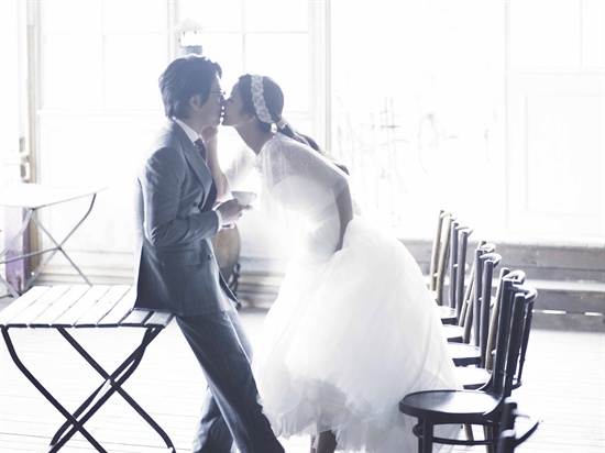  오는 21일 쉐라톤 그랜드 워커힐호텔에서 배우 한재석과 박솔미가 결혼식을 올린다.