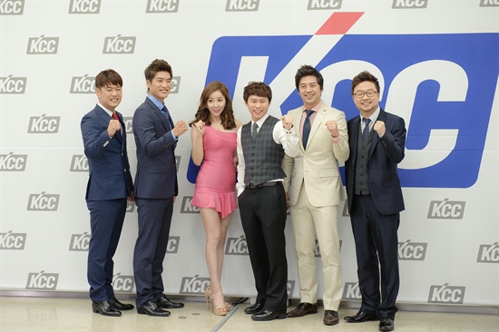  케이블 채널 MBC 에브리원에서 새롭게 시작하는 예능 프로 <나인 투 식스> 출연자들.