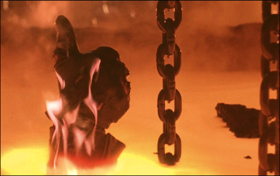 영화 <터미네이터2>는 용광로에 스스로 몸을 던진 기계 인간의 '죽음'을 한줄기 빛마저 완전히 사라지는 암전으로 표현했다
