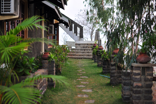 버마 중부 옌난지엉에 있는 레이 따곤 게스트하우스.