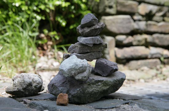 소망 기원. 백제불교 최초 도래지에서 만난 수많은 돌탑 가운데 하나다.