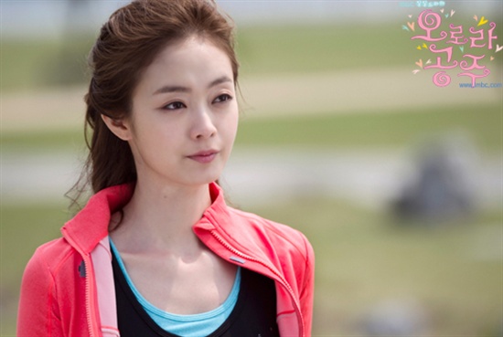  임성한 작가의 신작인 MBC 일일연속극 <오로라 공주>에서 오로라 역을 맡은 배우 전소민. <오로라 공주>는 20일 첫 방송된다. 