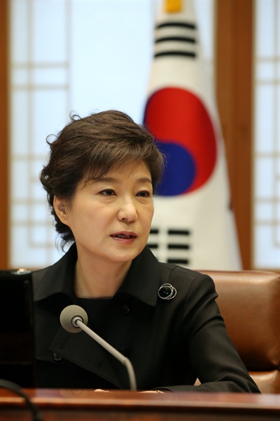 박근혜 대통령이 지난 달 20일 오전 청와대에서 열린 수석비서관회의에서 발언하고 있다.