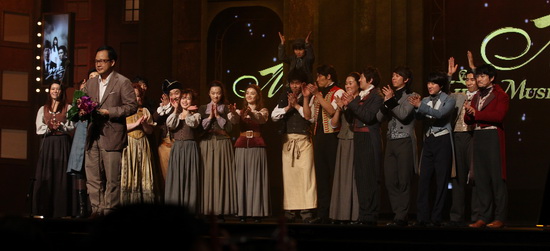 뮤지컬 어워즈 <레미제라블>이 3일 오후 6시 서울 장충동 국립극장 해오름극장에서 진행된 제 7회 더 뮤지컬 어워즈에서 작품상에 해당하는 올해의 뮤지컬로 선정되었다. 
