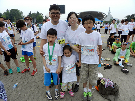 처음으로 대회에 참가했다는 용운동에서 온 박삼종 씨는 아이 셋과 아내까지 5명 온가족이 함께 참가했다.
