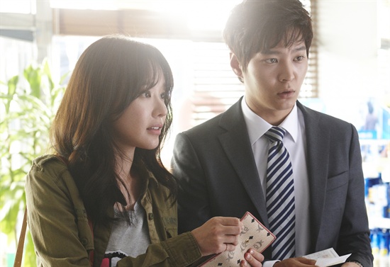  배우 주원과 김아중이 영화 <온리유>(가제)의 촬영을 시작했다. 