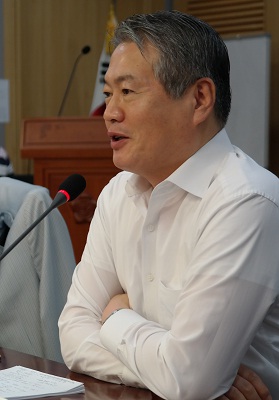 국회 보건복지위원회 김용익 민주당 의원은 24일 국민연금공단 국정감사에서 "연금공단이 4대강 참여업체에 집중 투자했다"고 말했다.