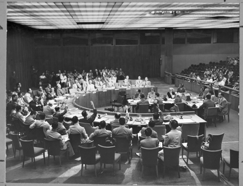 유엔안보리에서 한국 원조안을 가결하고 있다(1950. 6. 28.)