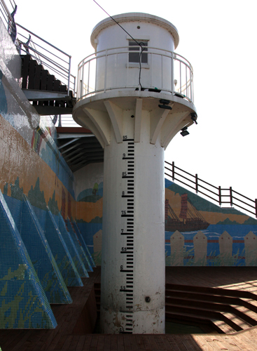 영산포 등대는 1989년까지 수위 관측시설로도 사용되었다.