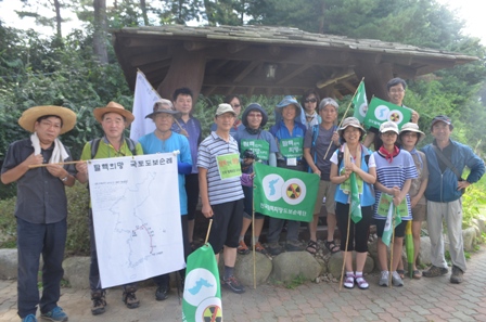 서울에서 내려온 초록교육연대 회원들도 8월 17일 오후 강릉시내 걷기에 합류했다.