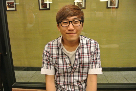 박한울씨(20)는 학교폭력 피해 경험을 이겨내고, 다른 피해자들의 상담과 학교폭력 실상을 알리는 영상물을 제작하는 '학교폭력예방운동가'다. 지난 25일, 서울 동작구 사당동에 위치한 한 카페에서 박한울씨를 만났다.