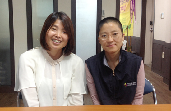 다산콜센터 노동조합 김영아 지부장(오른쪽)과 심명숙 부지부장