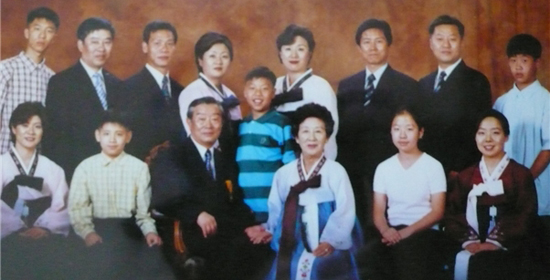가족 단체 사진.