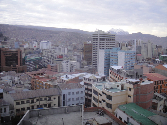 라파스 시내의 중심 전경. (2011년 6월 사진)
