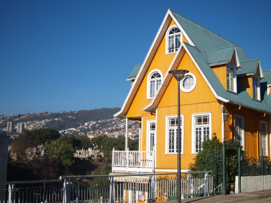 언덕위의 아름다운 집들. (2011년 6월 사진)