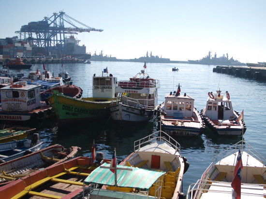 발파라이소 항구의 모습.  (2011년 6월 사진)