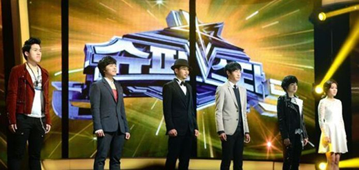 '슈스케 5' 생방송 중 경연을 앞둔 도전자들의 모습.