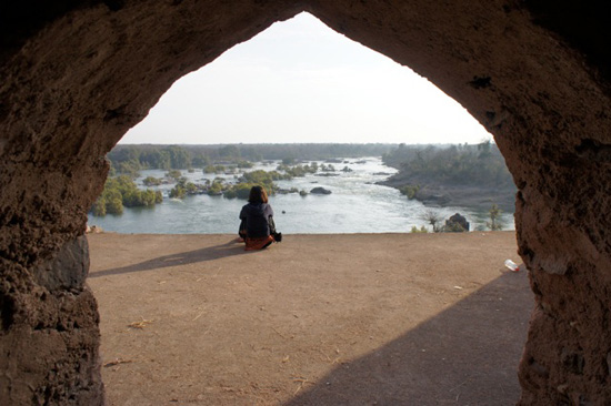  오르차의 베트와 강(Betwa River)