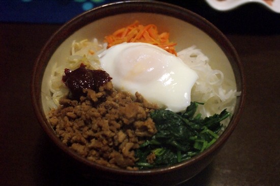 이렇게 완벽하게 재현하다니! 정성이 들어가서인지 한국 식당에서 먹는 것보다 진심으로 더 맛있었다. 