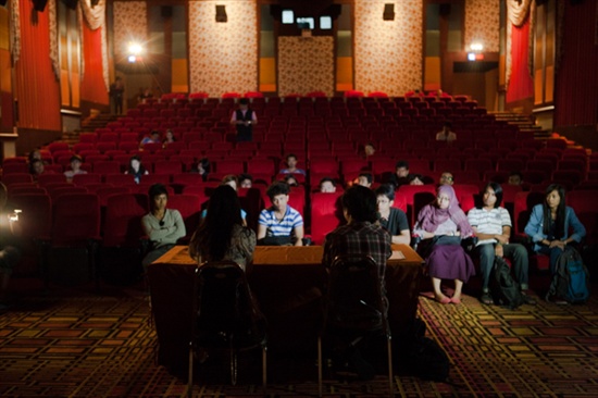  올해로 2회째를 맞은 FLY 2013 행사 현장. 21일 오전에는 태국 후아힌의 한 극장에서 민용근 감독의 영화 <혜화, 동> 상영회가 있었다.