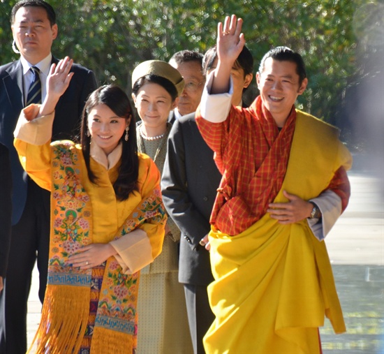부탄 케사르 국왕과 그의 부인이 지난 2011년 11월 16일 일본 도쿄를 방문했다.