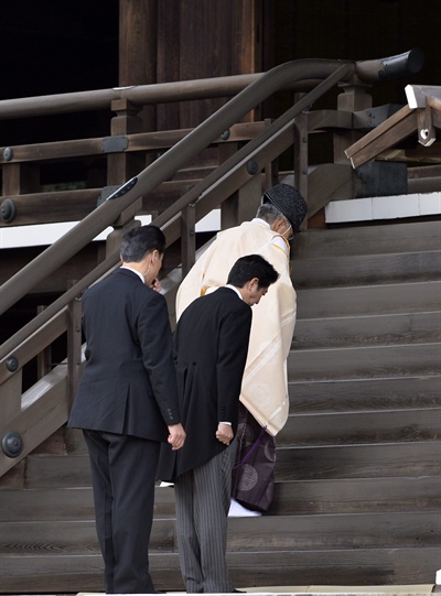 지난 2013년 12월 26일, 일본 아베 총리가 야스쿠니 신사를 참배했다.
