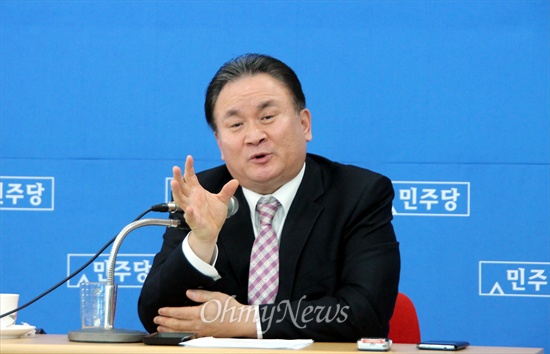 국회 방송공정성특별위원장을 지낸 민주당 이상민(대전 유성)의원.