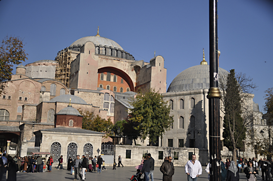 동로마 제국 황제의 대관식이 열린 성당, 현존하는 최고의 비잔틴 건축물 