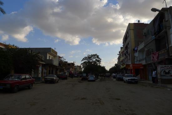 이브라힘의 집으로 가는 길 평범한 이집트의 거리