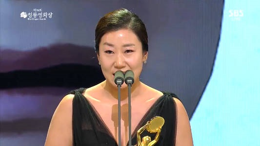  작년 청룡영화상 여우조연상을 수상한 라미란