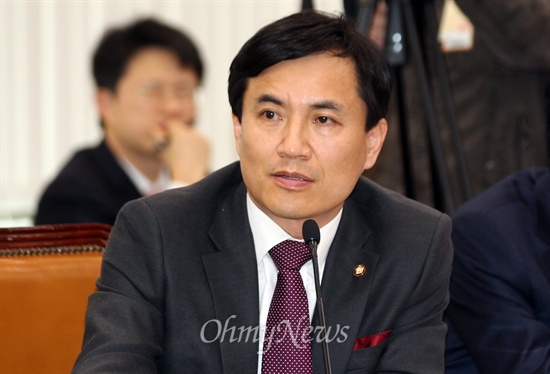 김진태 새누리당 의원. (자료사진) 