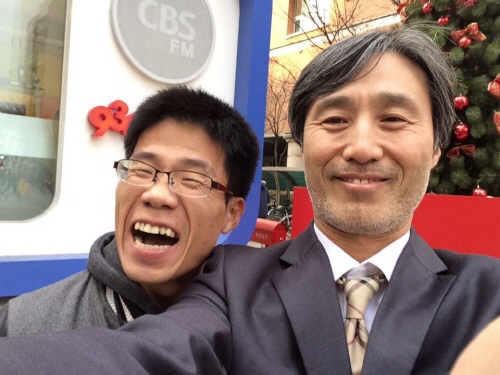 이영광 시민기자와 변상욱 CBS 기자. 5년 전 변상욱 기자를 인터뷰한 것이 이영광 시민기자가 지금까지 많은 사람들을 인터뷰한 시작이 되었다. 