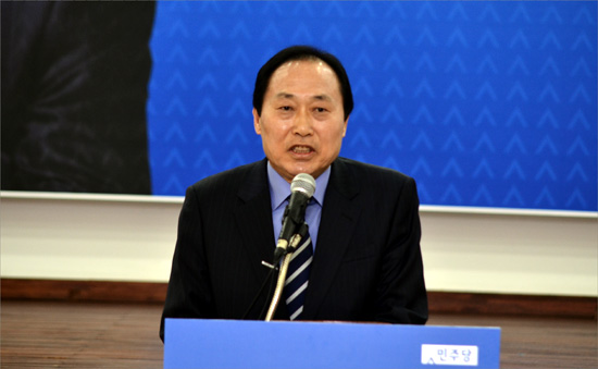 대전 동구청장 선거 출마를 선언한 송석락 민주당 대전시당 부위원장.