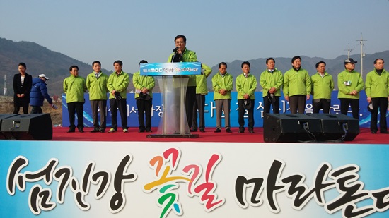  이날 많은 정치인이 참석했다. 여수MBC사장을 포함해 박준영 전남도지사, 이성웅 광양시장, 주승용, 이낙연 전남도지자 예비후보등이 참가해 인사말을 건넸다. 
