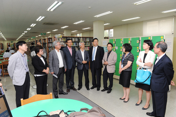 이번 토론회를 통해 학교도서관, 구립도서관, 교육청도서관, 시립도서관 등 서울시내 도서관들 간의 연계와 협력이 강화되고, 또한 도서관 혁신과 발전을 위한 좋은 방법과 대안들이 많이 나오기를 기대한다