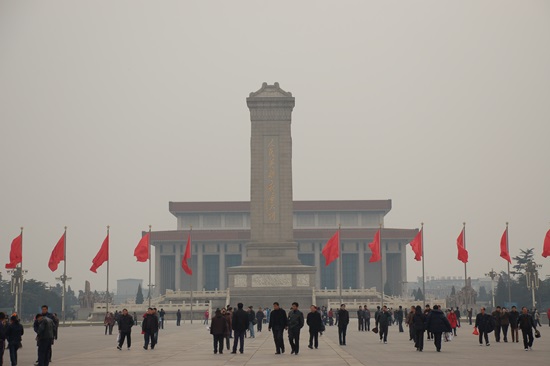 인민혁명 기념비가 있는 톈안먼 광장은 해방의 공간이자 절망의 공간이기도 했다