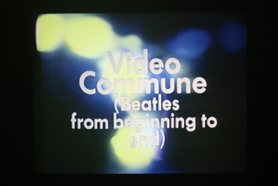 20011년 백남준아트센터에서 열린 '비디오(TV) 코뮨' 중 첫 장면을 찍은 것