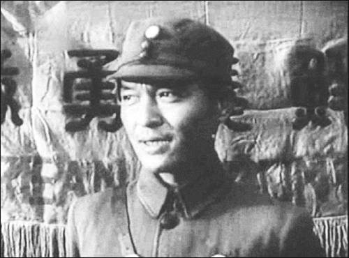 1940년에 조선의용대에서 선전용으로 제작한 영상에 등장한 김원봉