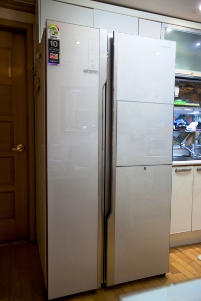 엄마 인생의 마지막 냉장고가 될 가능성이 높은 냉장고.